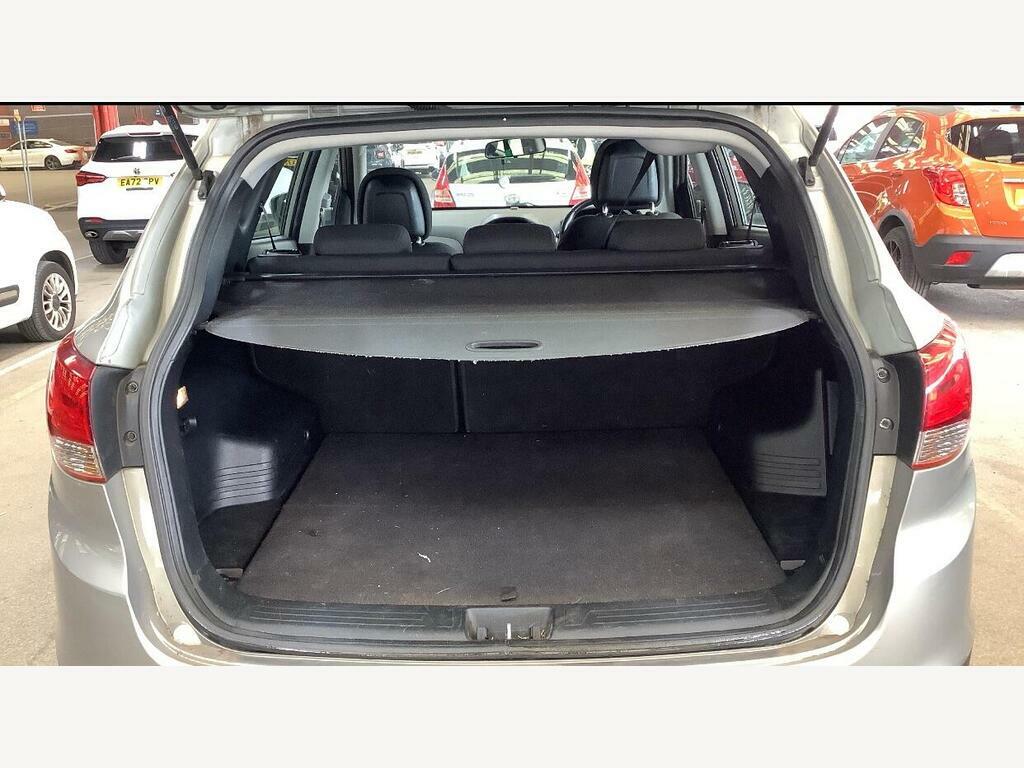 Hyundai Ix35 2.0 Crdi Premium Euro 5 Red #9