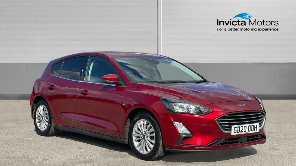 Ford Focus Titanium Red