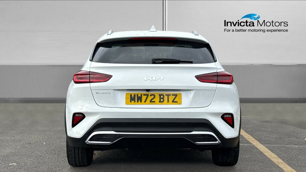 Kia Xceed 3 White #4