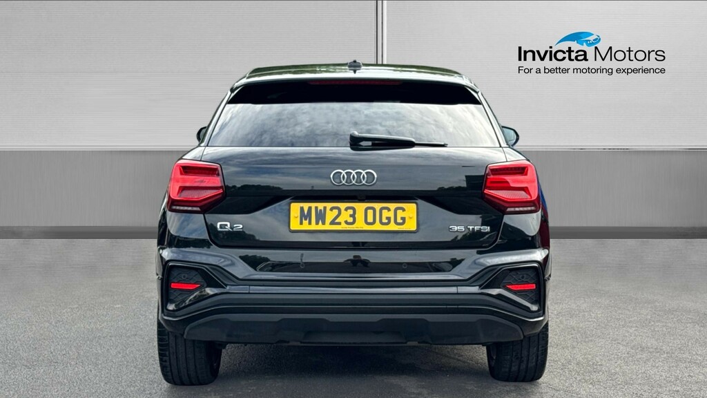 Audi Q2 Black Edition MW23OGG Black #4