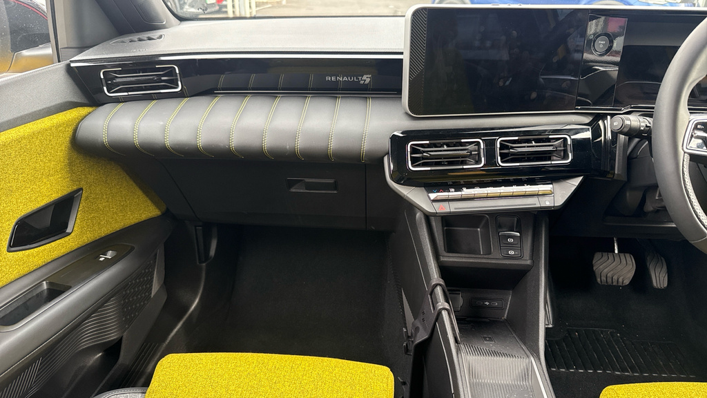 Renault 5 110Kw Techno Comfort Range 52Kwh White #12