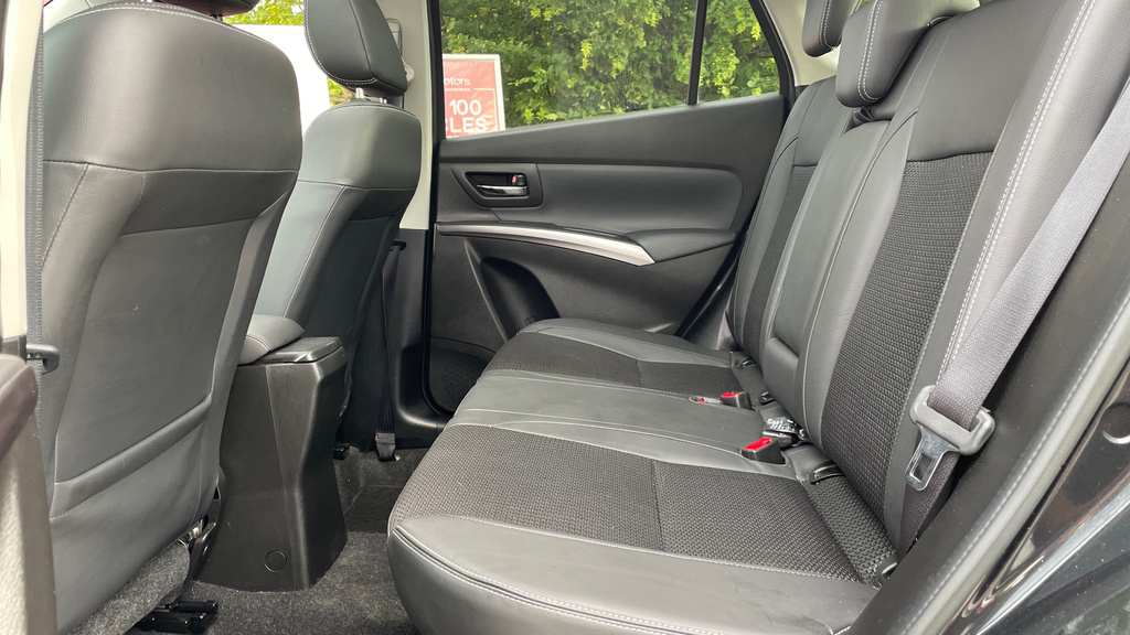 Suzuki S Cross Motion Grey #14