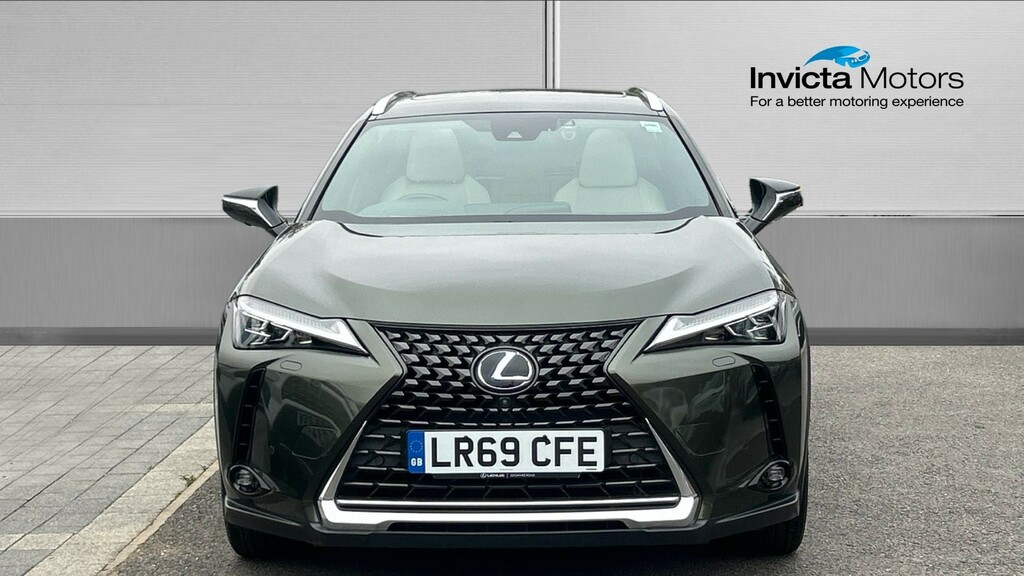 Lexus UX Estate Green #6