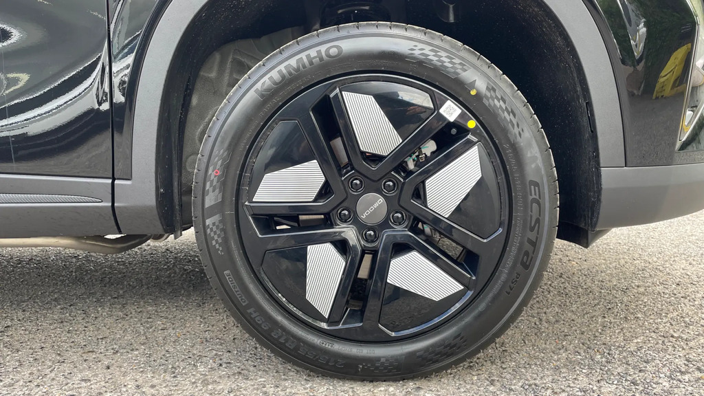 Omoda E5 2025 74 61.05Kwh #17