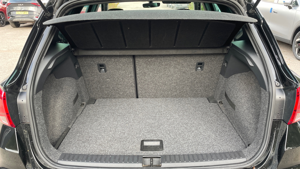 Seat Arona Tsi Se Technology Black #15