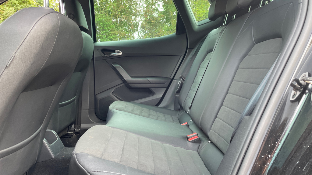 Seat Arona Tsi Se Technology Black #14