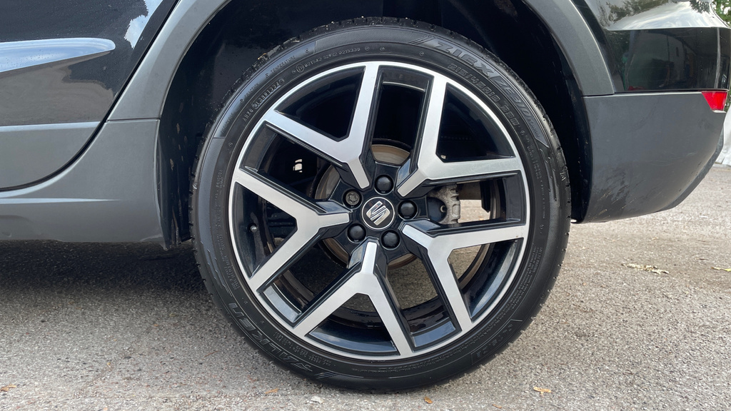 Seat Arona Tsi Se Technology Black #18