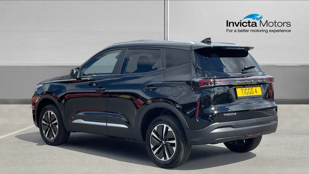 Chery Tiggo 4 Super Hybrid Summit Black #4