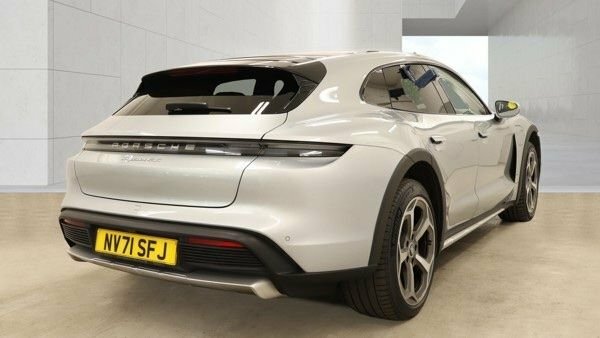 Porsche Taycan Performance Plus 93.4Kwh Turbo Cross Turismo Grey #7