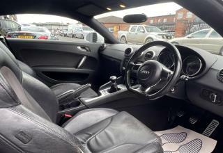 Audi TT 2.0 Tdi Quattro Black Edition  #29