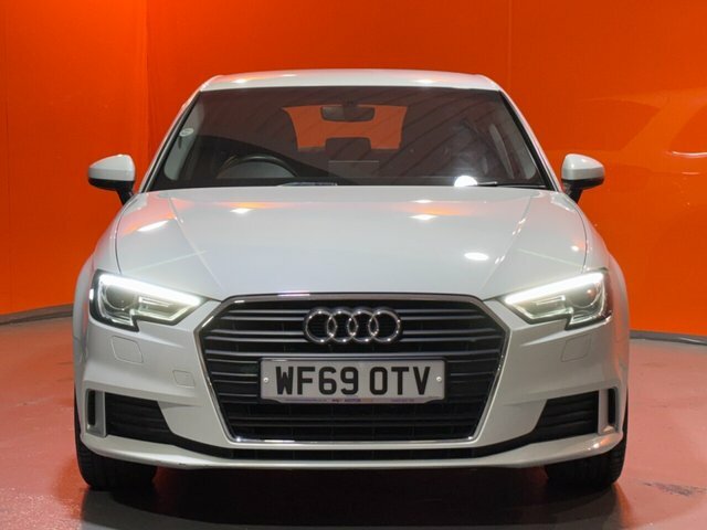 Audi A3 1.6 Tdi 30 Sport Sportback Euro White #2