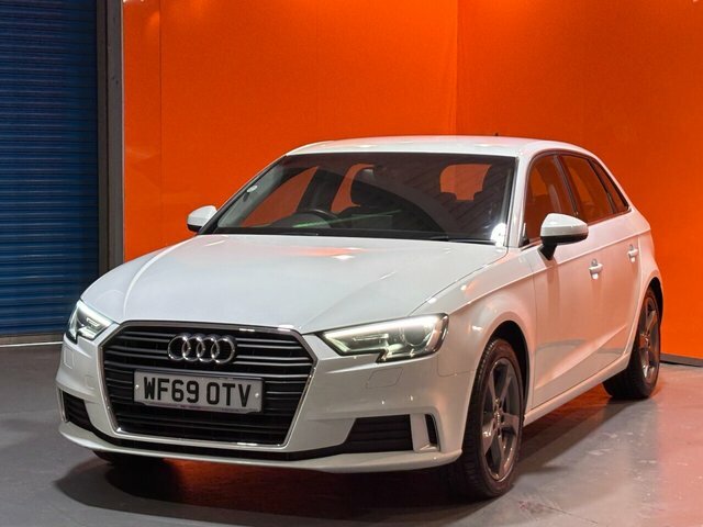 Audi A3 1.6 Tdi 30 Sport Sportback Euro White #3