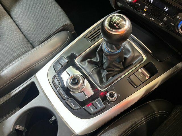 Audi A4 Avant A4 Avant 2.0 Car Black #1