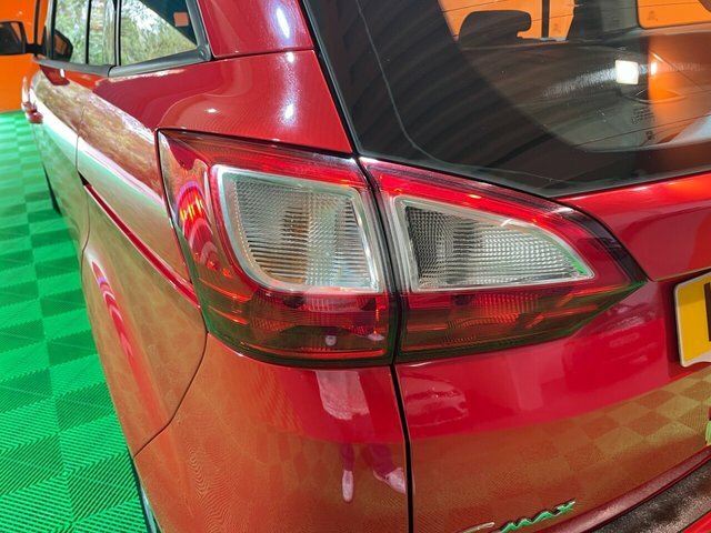 Ford Grand C-Max C-max Zetec Black #26