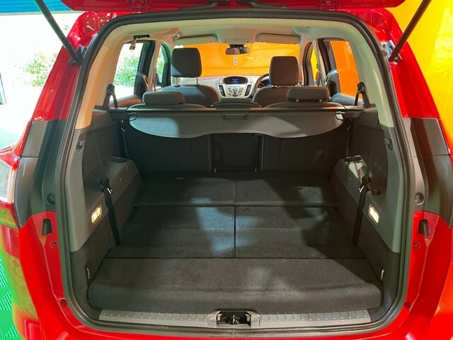 Ford Grand C-Max C-max Zetec Black #23