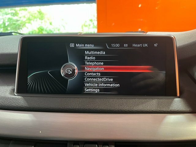 BMW X5 Xdrive30d Se White #23