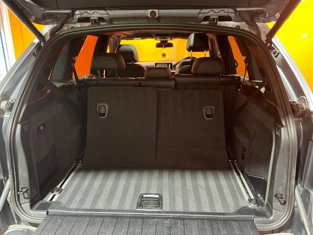 BMW X5 Xdrive30d Se White #8