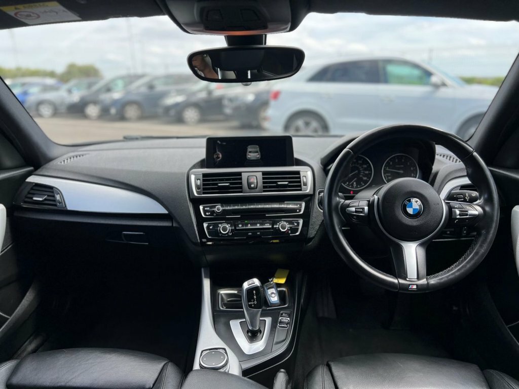 BMW 1 Series 1.6L M Sport Black #4
