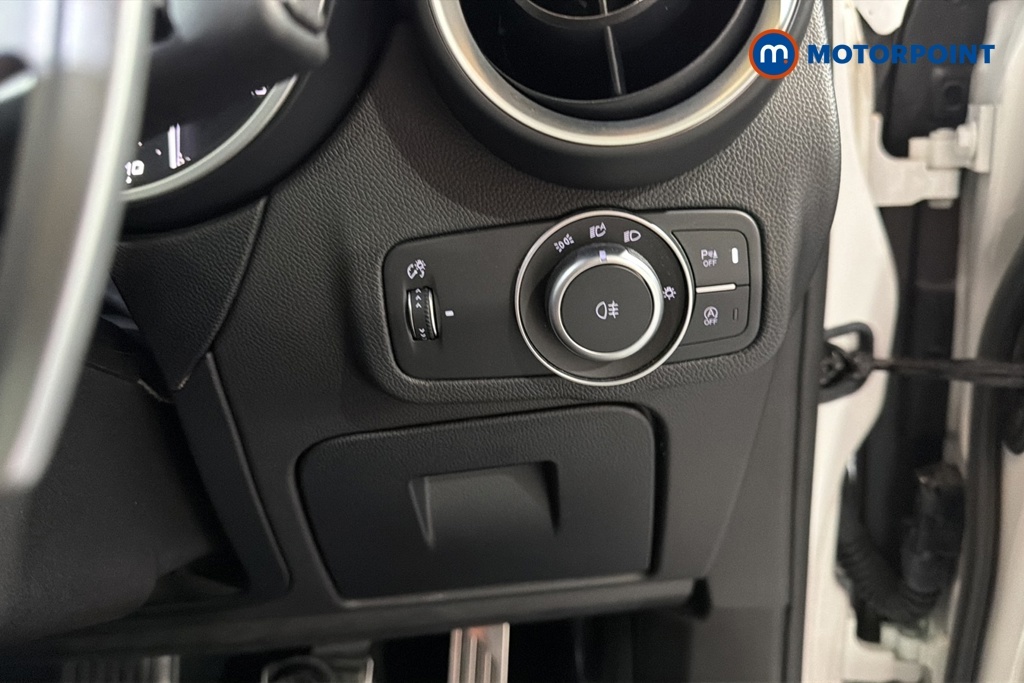 Alfa Romeo Stelvio Td Ti White #9