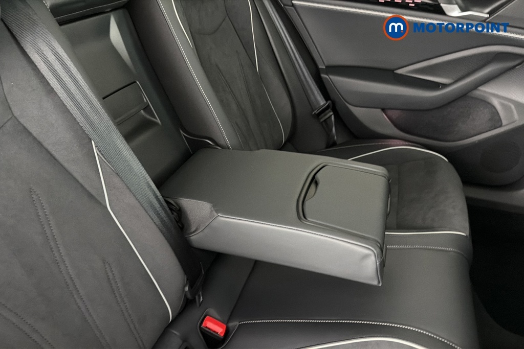 Volkswagen Passat Elegance Silver #29