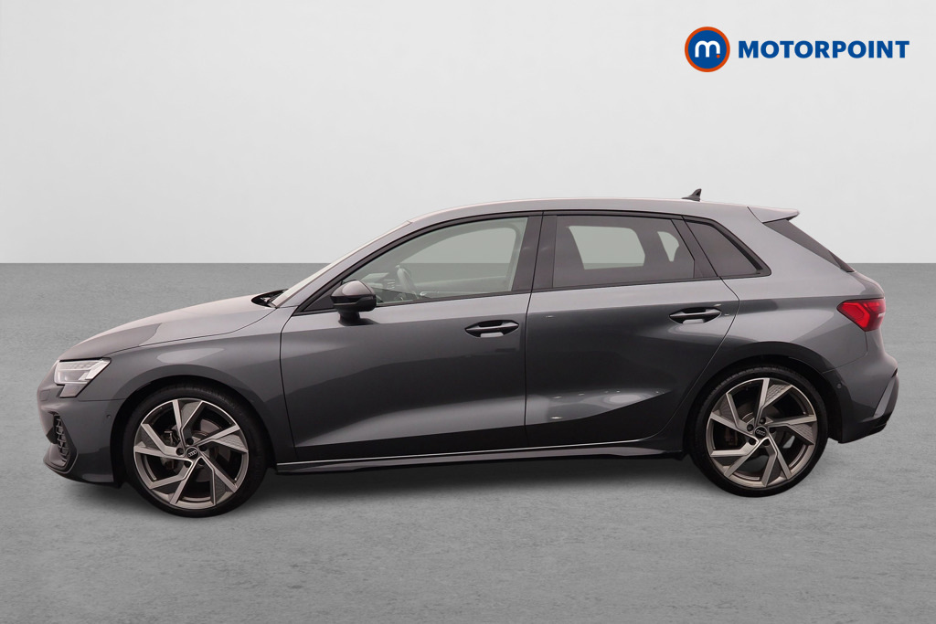 Audi A3 35 Tfsi Black Edition S Tronic KM74SOA Grey #4