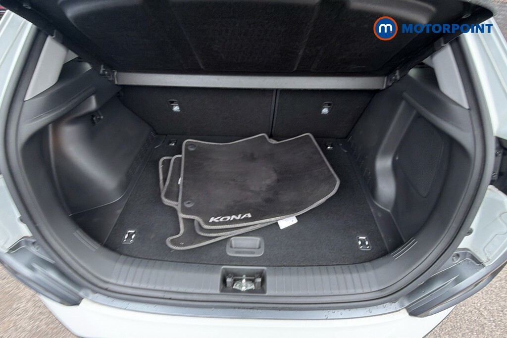 Hyundai Kona Premium Orange #24