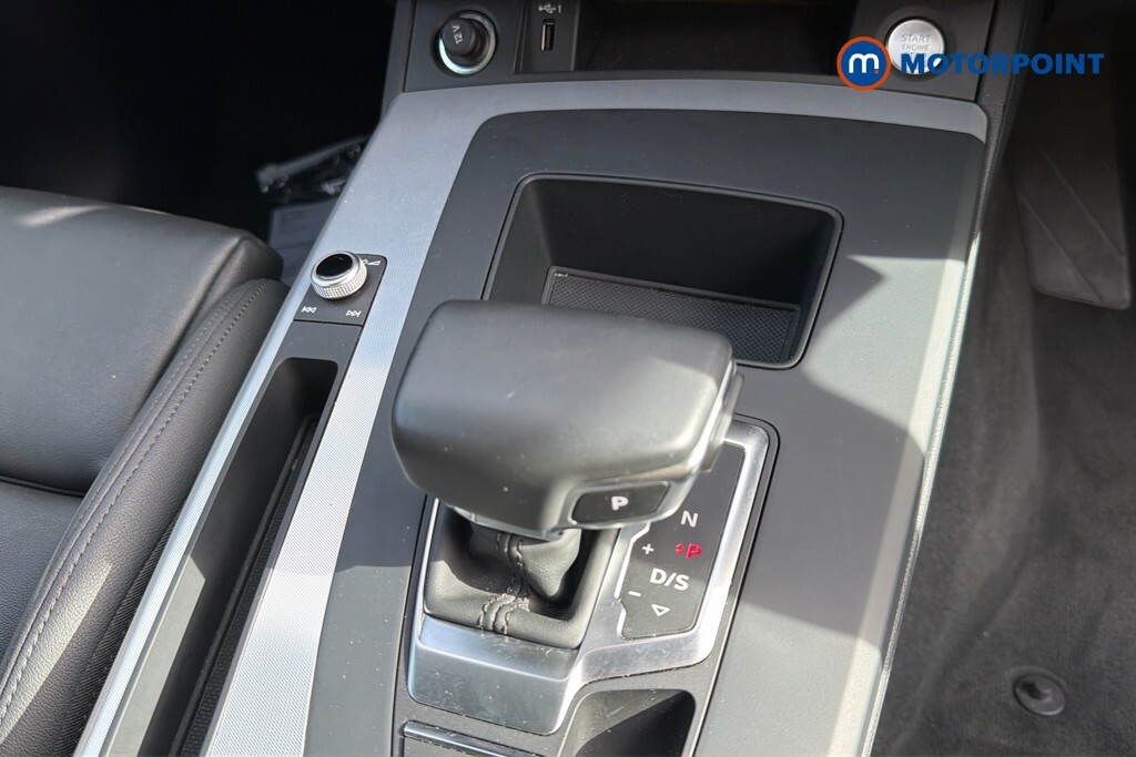 Audi Q5 Edition 1 White #24