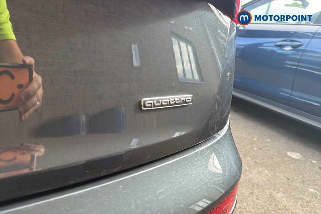 Audi Q5 Edition 1 White #32