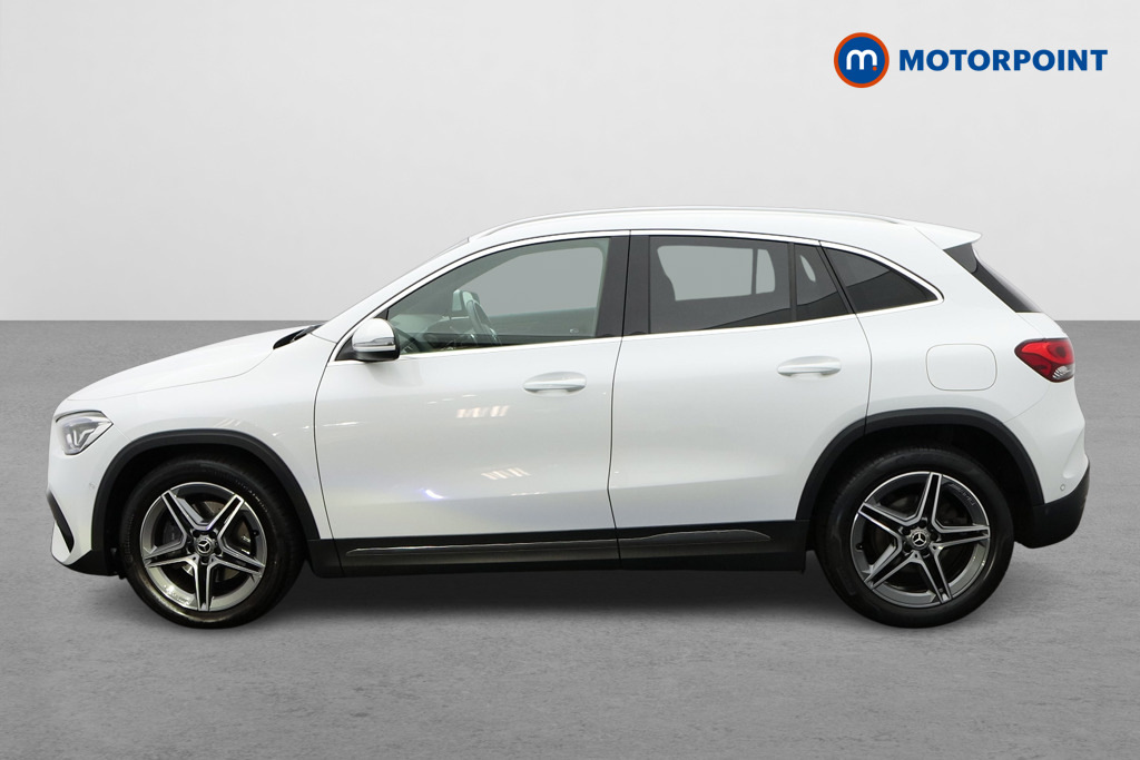 Mercedes-Benz GLA Class Gla 200 Amg Line Executive White #4