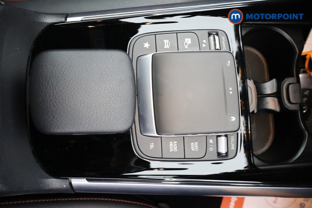 Mercedes-Benz GLA Class Suv White #17