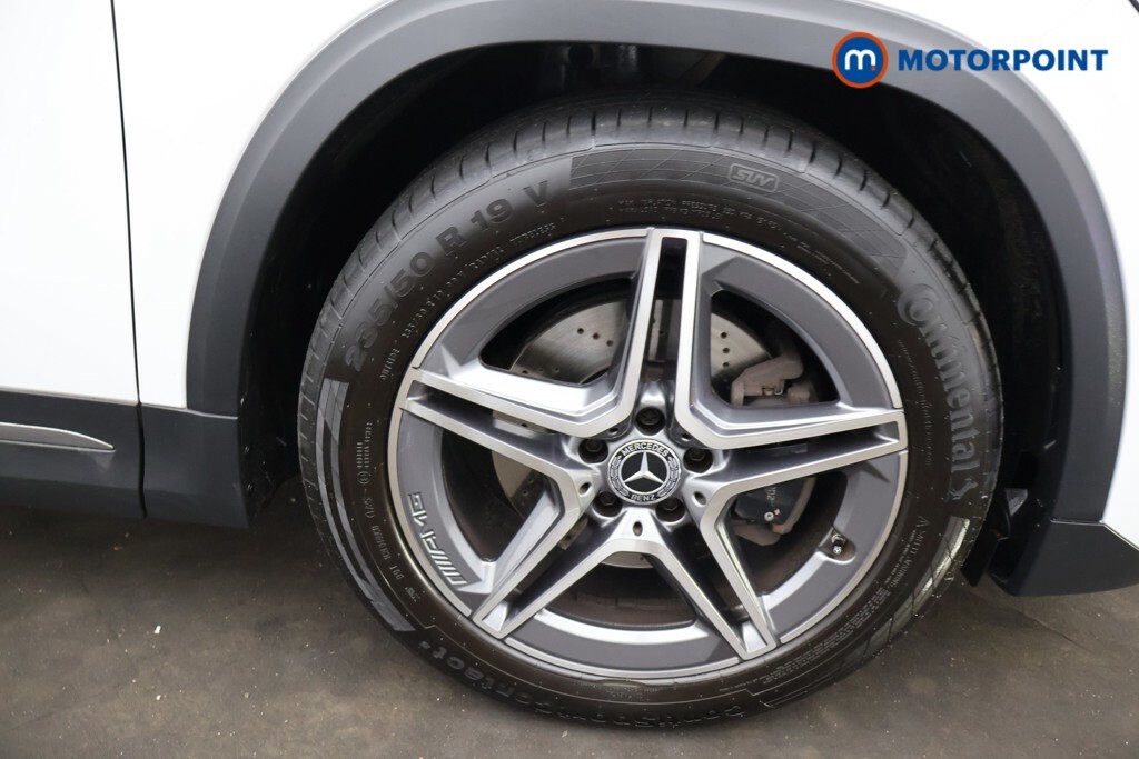 Mercedes-Benz GLA Class Suv White #36