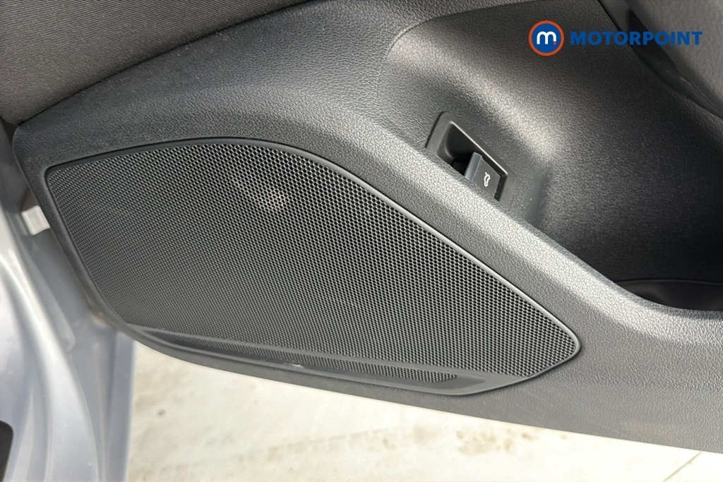 Audi A4 Tfsi Black Edition Black #25