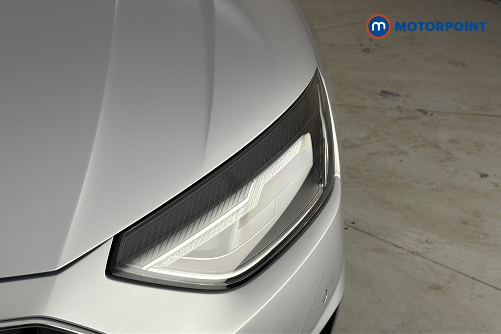 Audi A4 Tfsi Black Edition Black #38