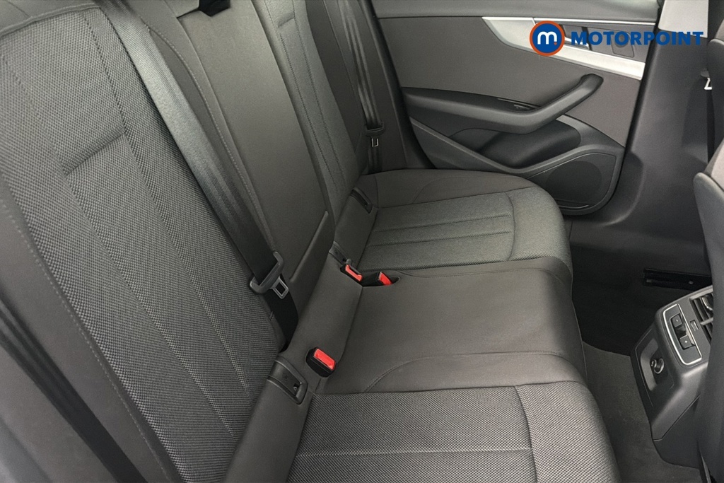 Audi A4 Tfsi Black Edition Black #28