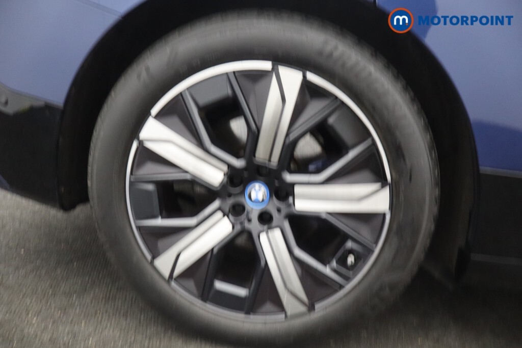 BMW iX Ix M60 Black #38