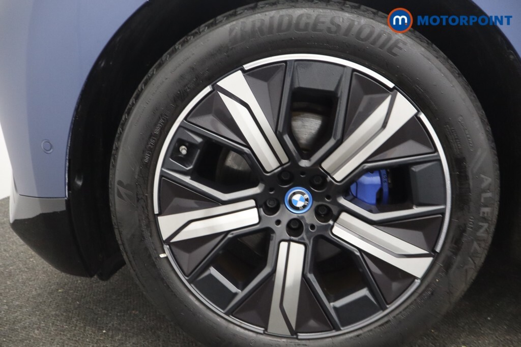 BMW iX Ix M60 Black #36