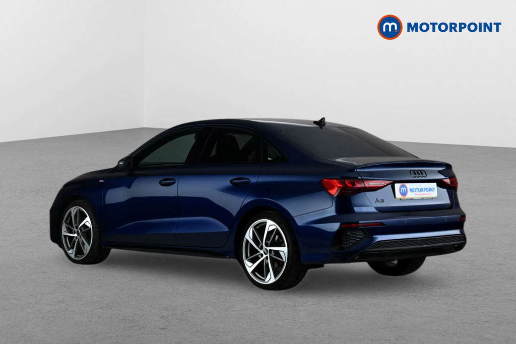 Audi A3 35 Tfsi Black Edition S Tronic KR73SUU Blue #4