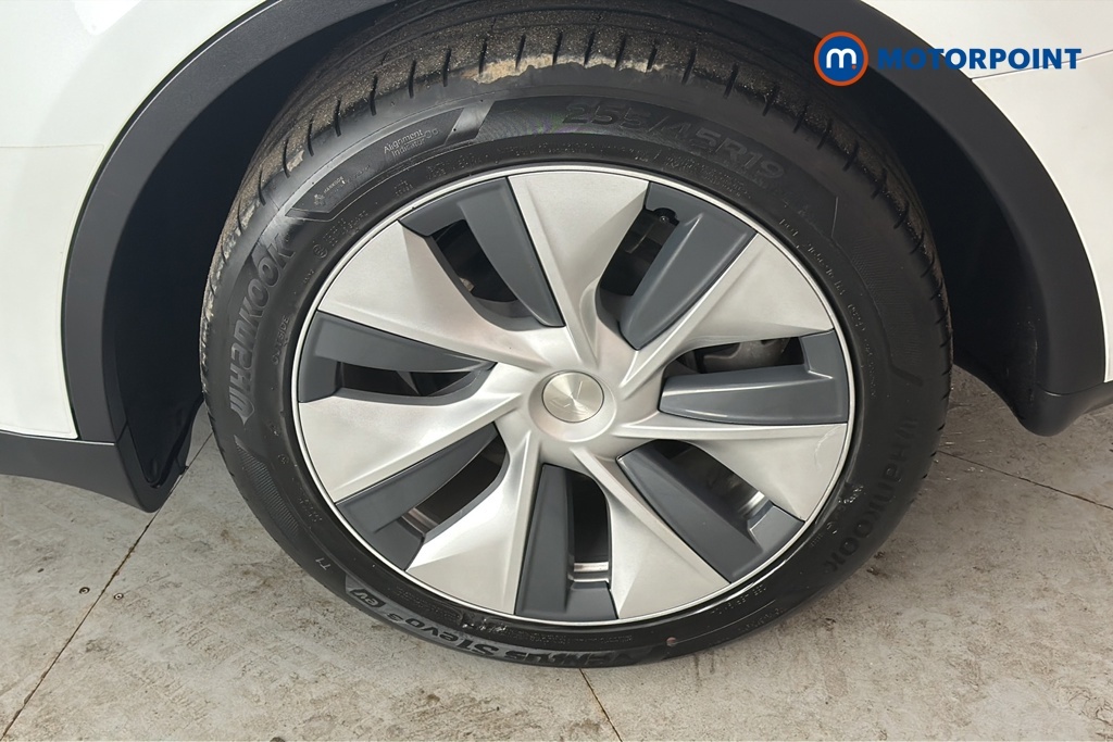 Tesla Model Y Dual Motor Long Range White #41