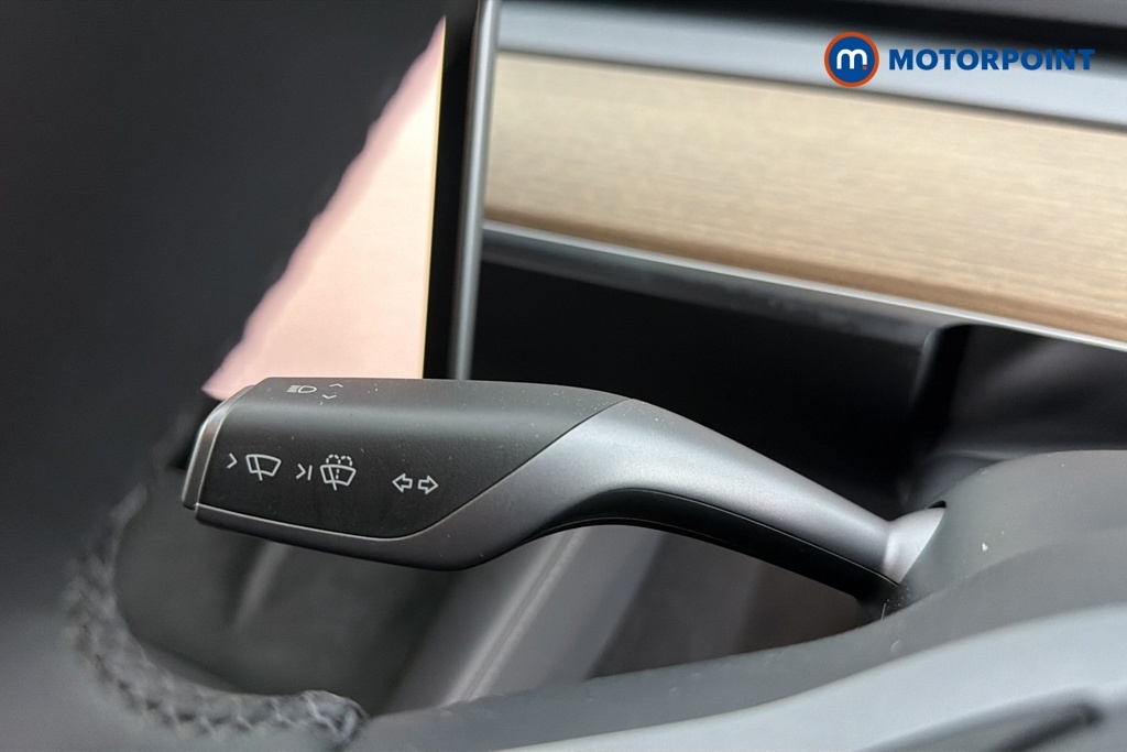 Tesla Model Y Dual Motor Long Range White #13
