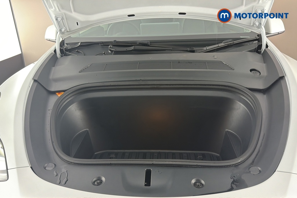 Tesla Model Y Dual Motor Long Range White #44