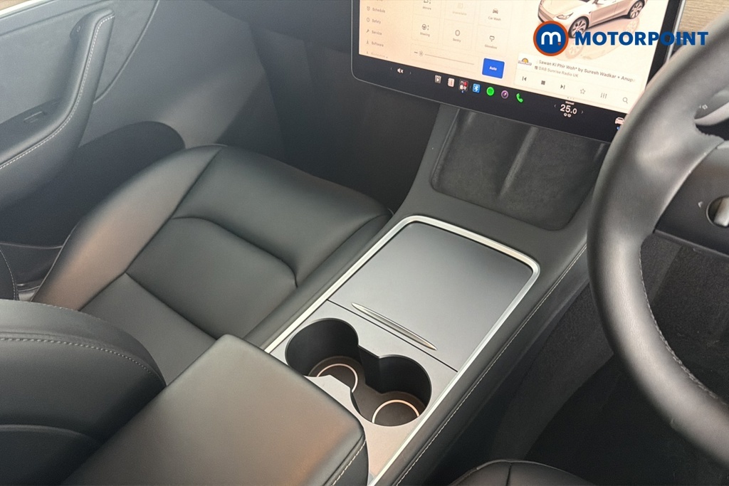 Tesla Model Y Dual Motor Long Range White #20