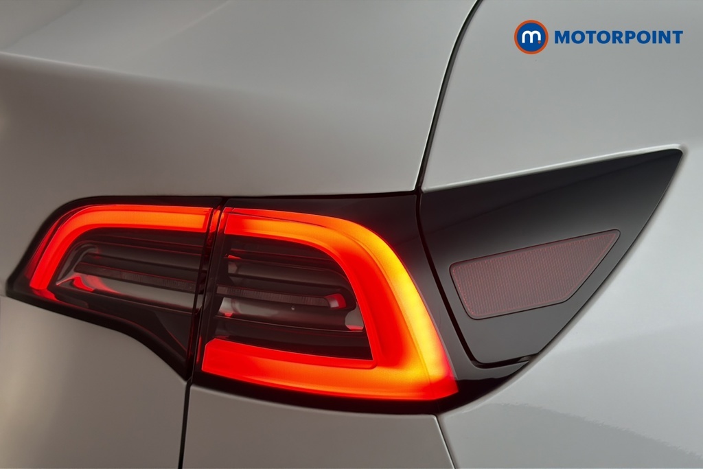 Tesla Model Y Dual Motor Long Range White #33