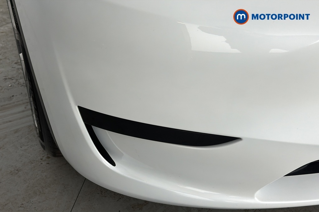 Tesla Model Y Dual Motor Long Range White #35