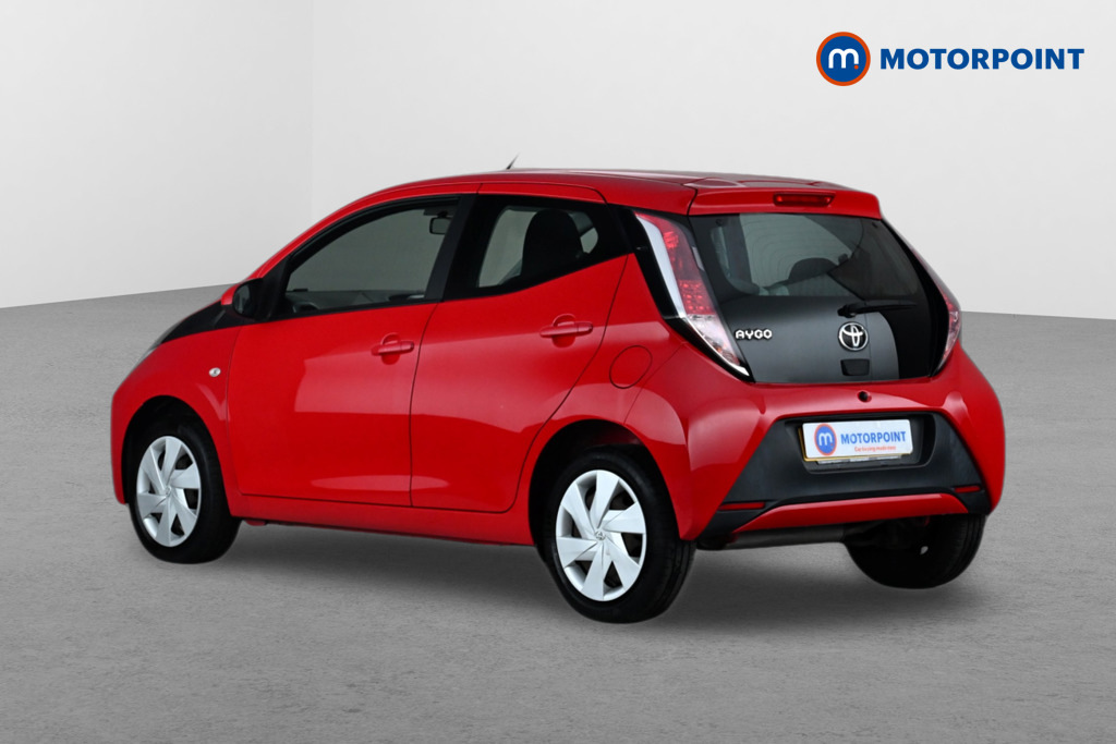 Toyota Aygo 1.0 Vvt-i X-play Red #5