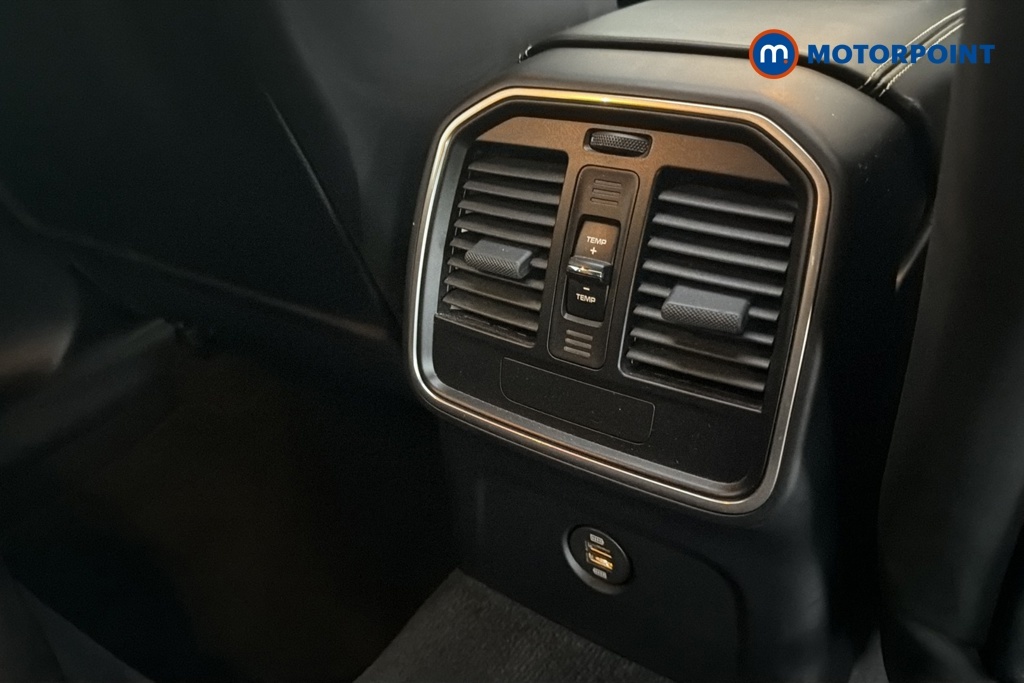 Porsche Macan Petrol Red #26