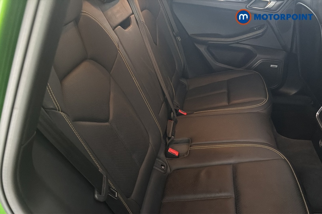 Porsche Macan Petrol Red #23