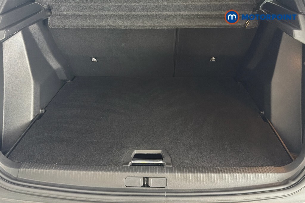 Peugeot 2008 Active Orange #22