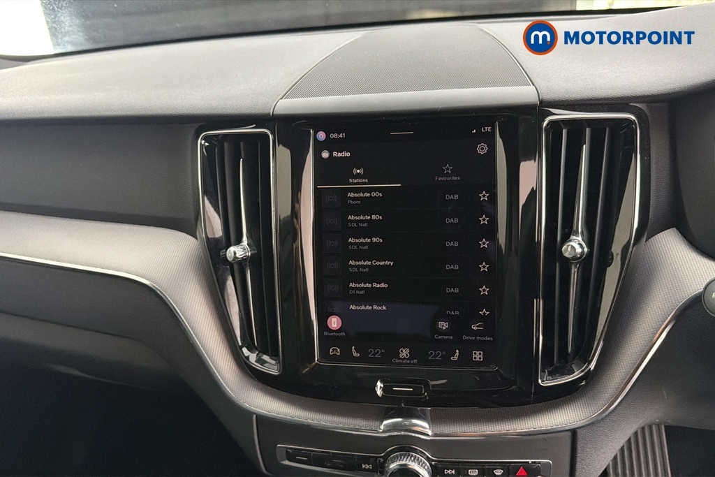 Volvo XC60 Plus Black #16