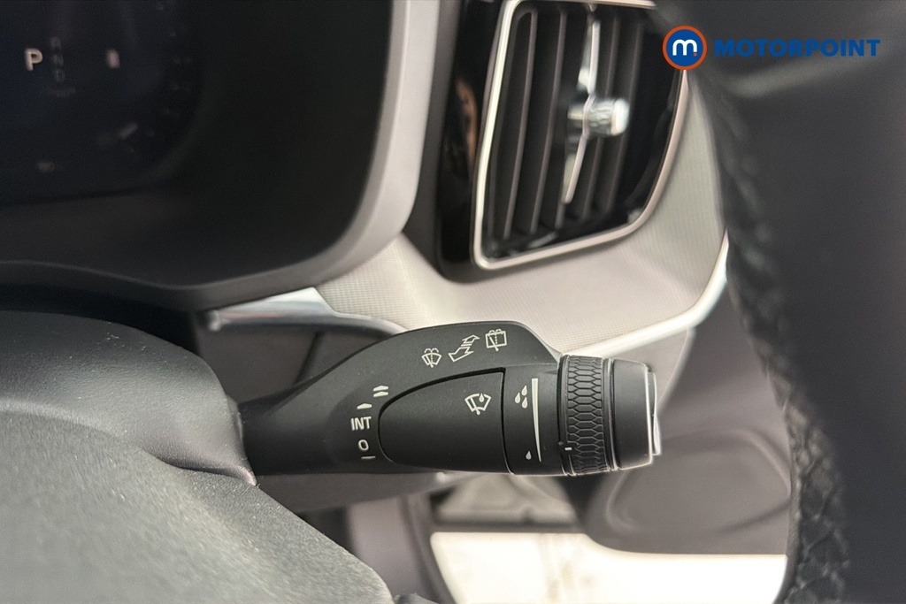 Volvo XC60 Plus Black #14