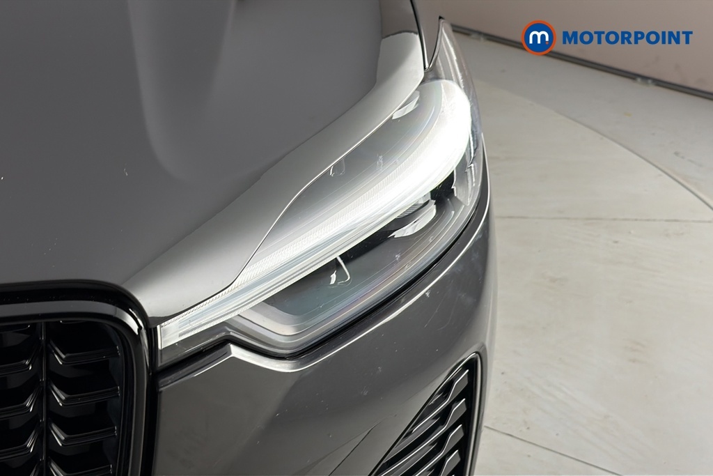 Volvo XC60 Plus Black #28